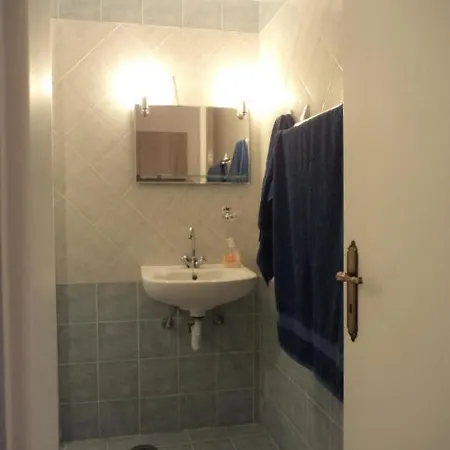 Apartamento Katerina Near The Sea 2 *